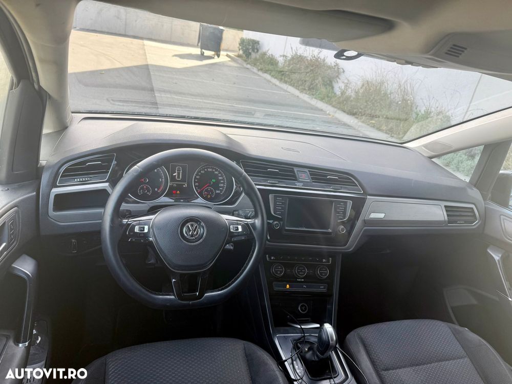 Volkswagen Touran 1.6 TDI SCR (BlueMotion Technology) DSG Comfortline - 2