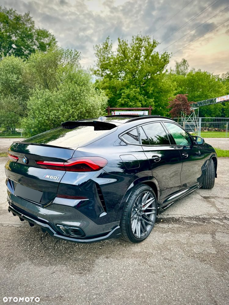 BMW X6M - 12