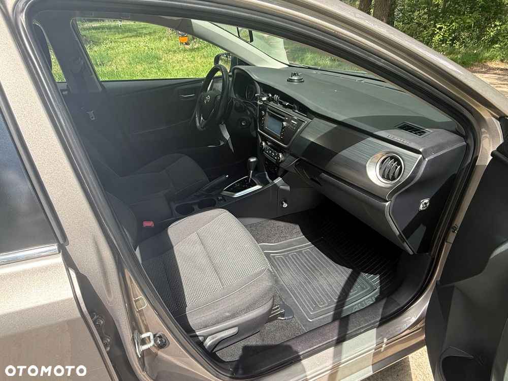 Toyota Auris 1.6 Premium Comfort MS - 12