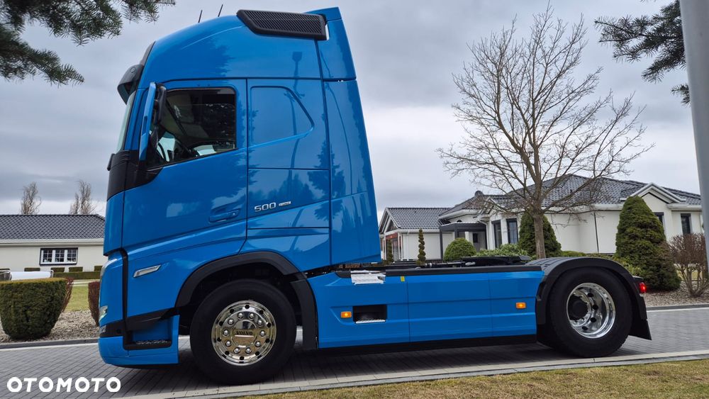 Volvo VOLVO///FH///500///2023/// GLOBETROTTER///XXL///JEDYNE  212 TYŚ KM///KLIMATYZACJA POSTOJOWA///HYDRAULIKA/// ALUFELGI///ZABUDOWY  MIĘDZYOSIOWE///KAMERA/// FULL LED///VIRTUAL COCPIT/// PERFEKCYJNY STAN - 8