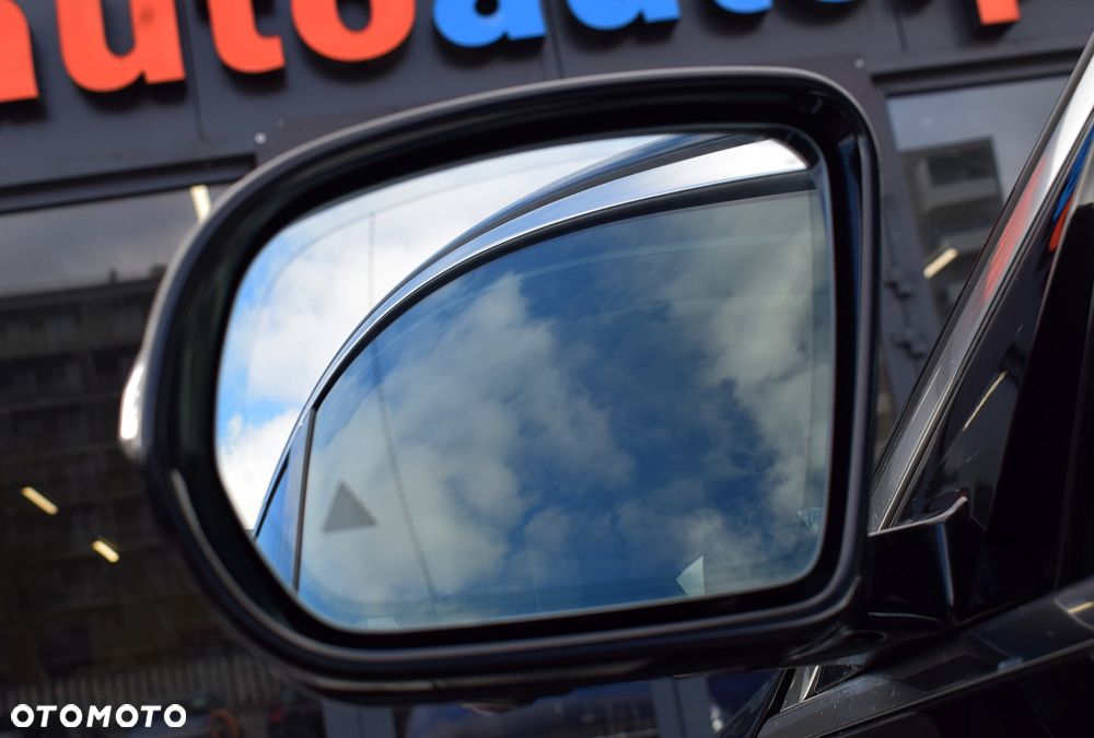 Mercedes-Benz Klasa E 400 4Matic 9G-TRONIC Avantgarde - 12