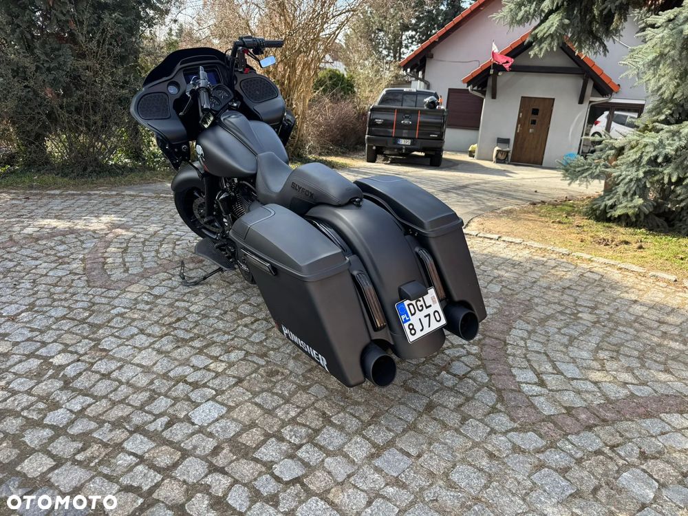 Harley-Davidson Touring Road Glide - 8
