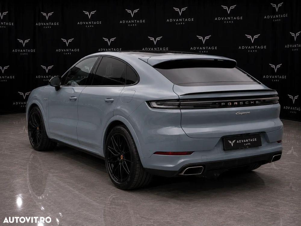 Porsche Cayenne Coupe E-Hybrid - 5