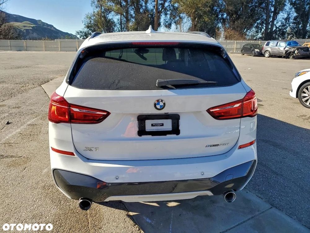 BMW X1 xDrive25i M Sport - 6