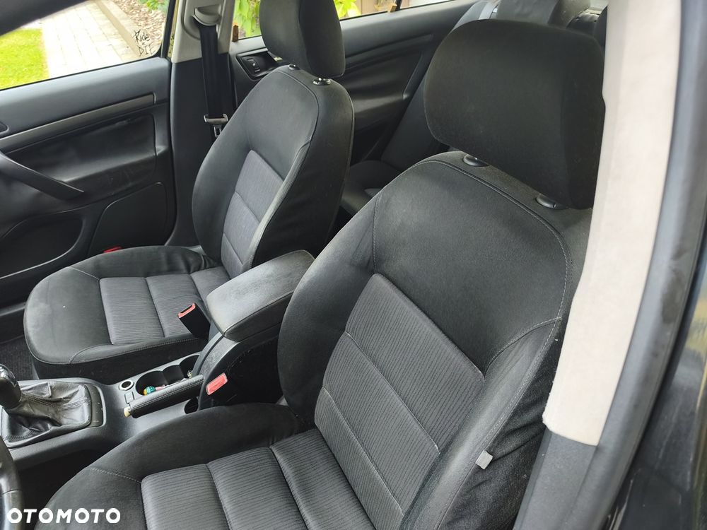 Skoda Octavia 2008 photo 2