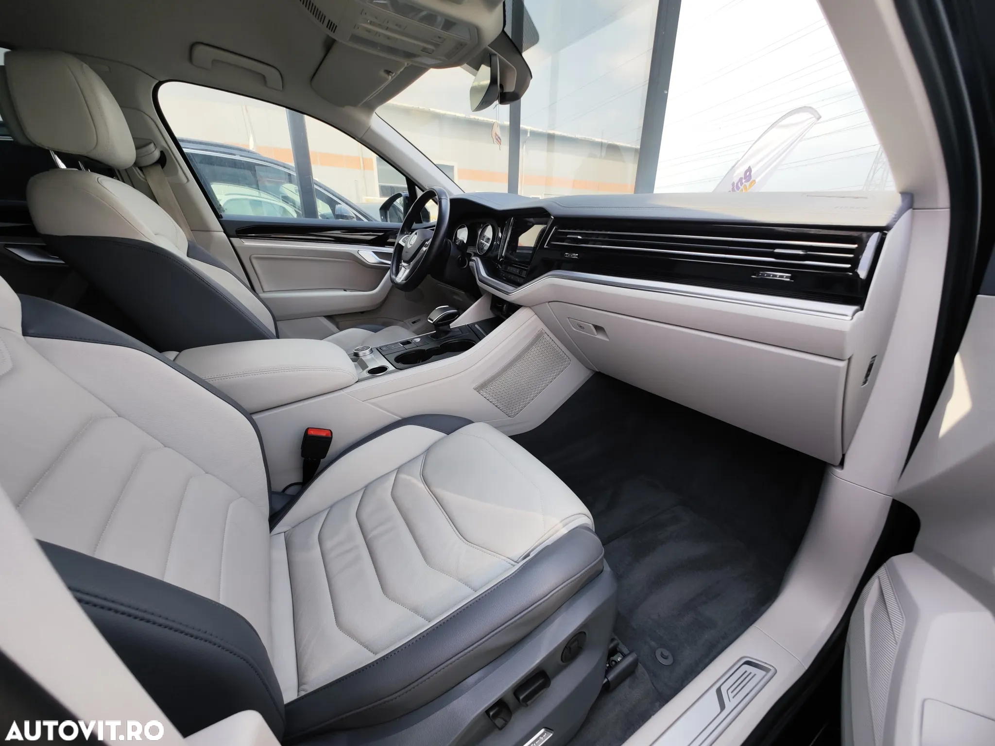 Volkswagen Touareg V6 TDI Elegance - 16