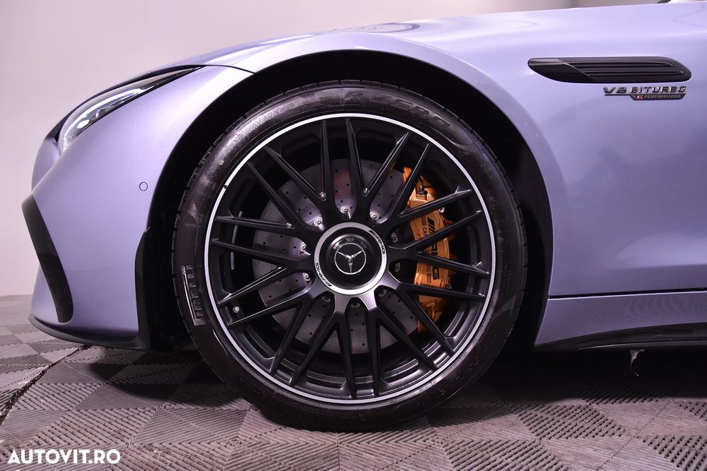 Mercedes-Benz SL 63 AMG - 22