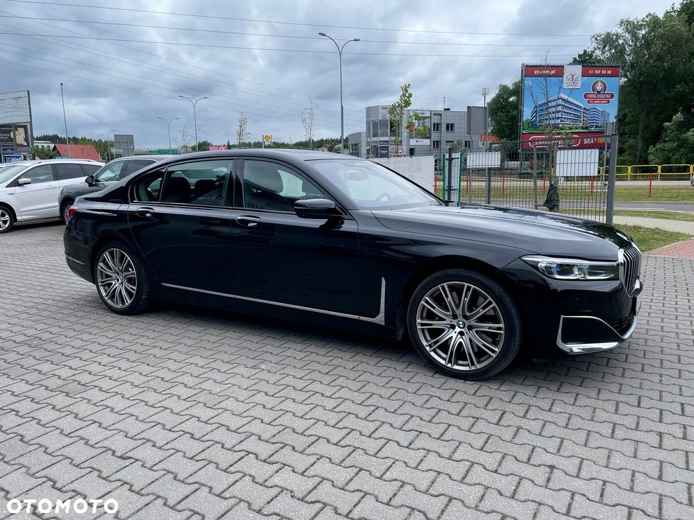 BMW Seria 7 730Ld xDrive mHEV - 19