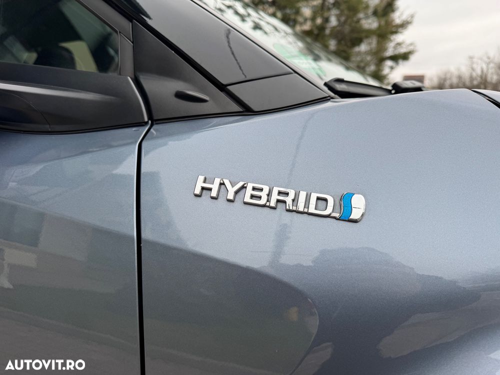 Toyota C-HR 2.0 Hybrid Team Deutschland - 10