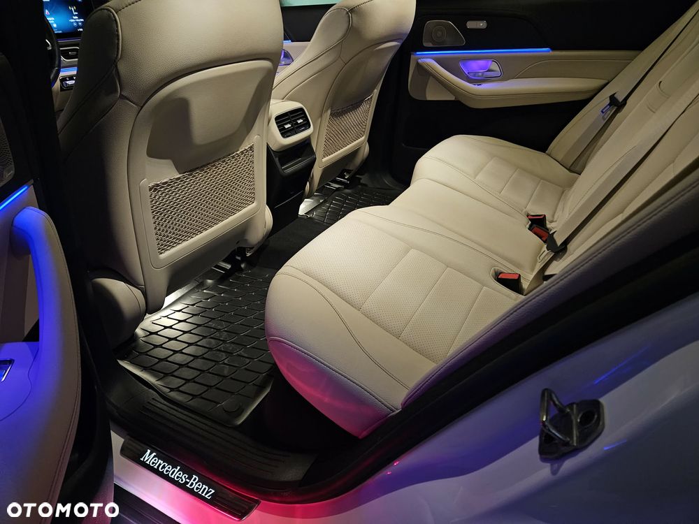 Mercedes-Benz GLE - 25