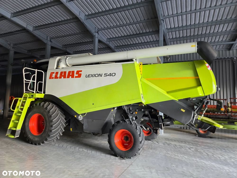 Claas Lexion 540 2006 Rok, heder V 660, 3260 mtg na silniku, Nie Malowany, Stan Bardzo Dobry - 1