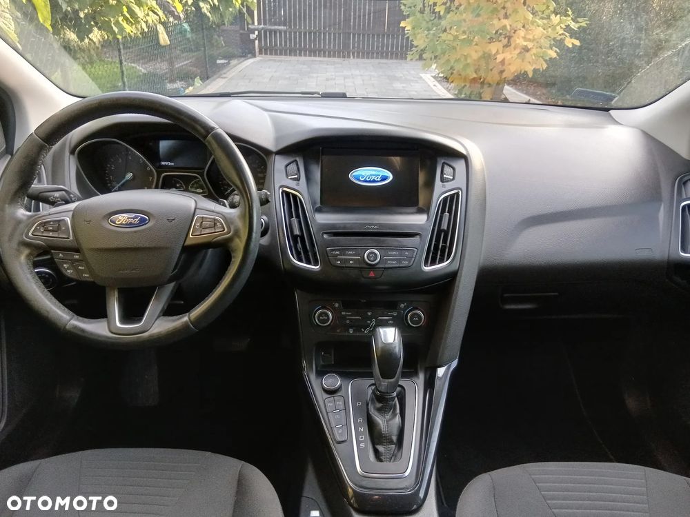 Ford Focus 1.5 EcoBoost Titanium ASS PowerShift - 26