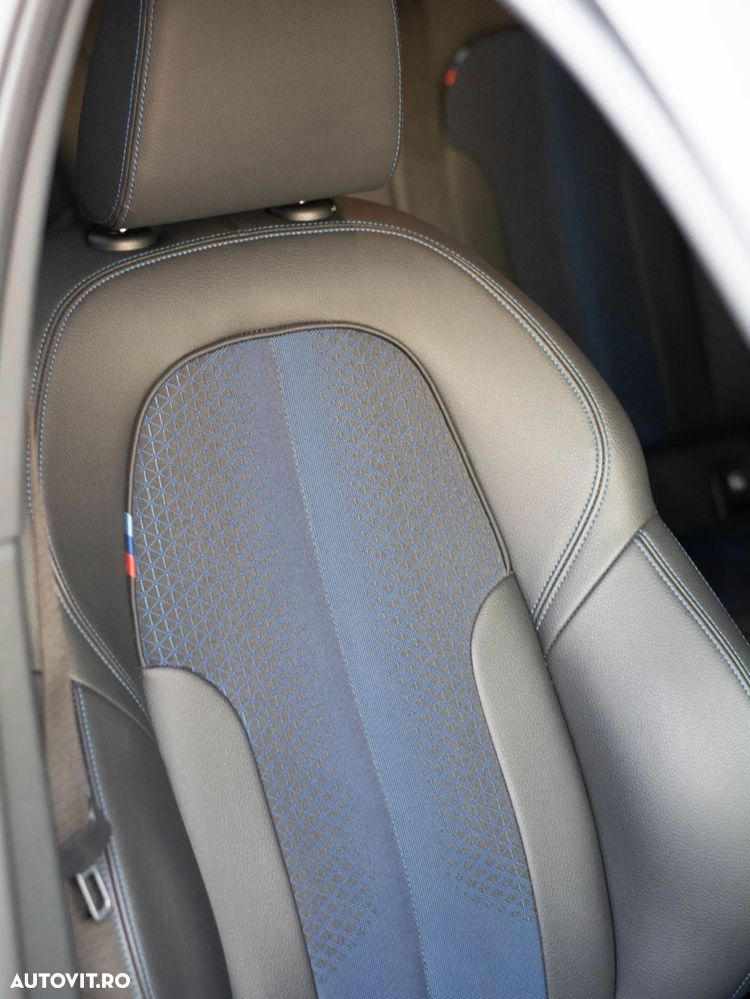 BMW M1 M135i xDrive - 19