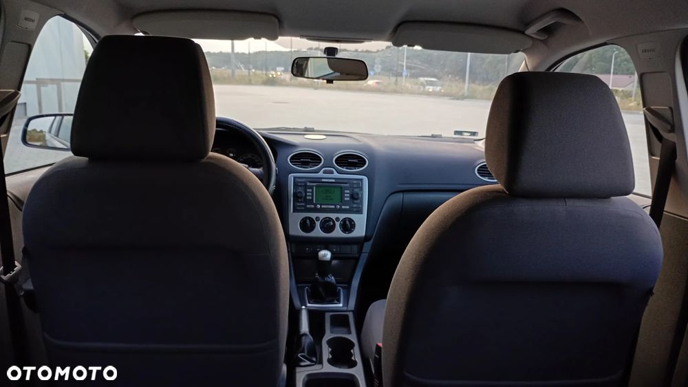 Ford Focus 1.6 Ti-VCT Sport - 16