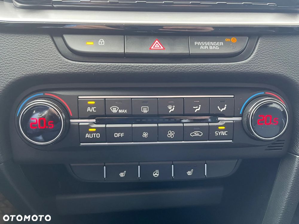 Kia Ceed 1.5 T-GDI Tribute - 17