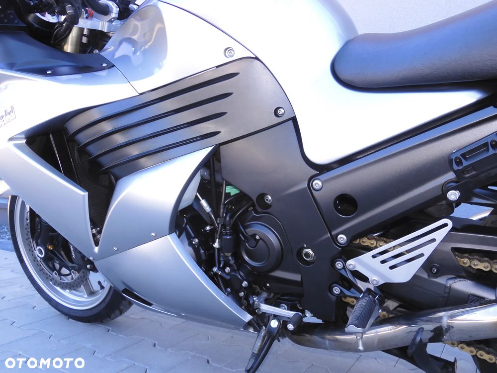 Kawasaki ZZR - 32