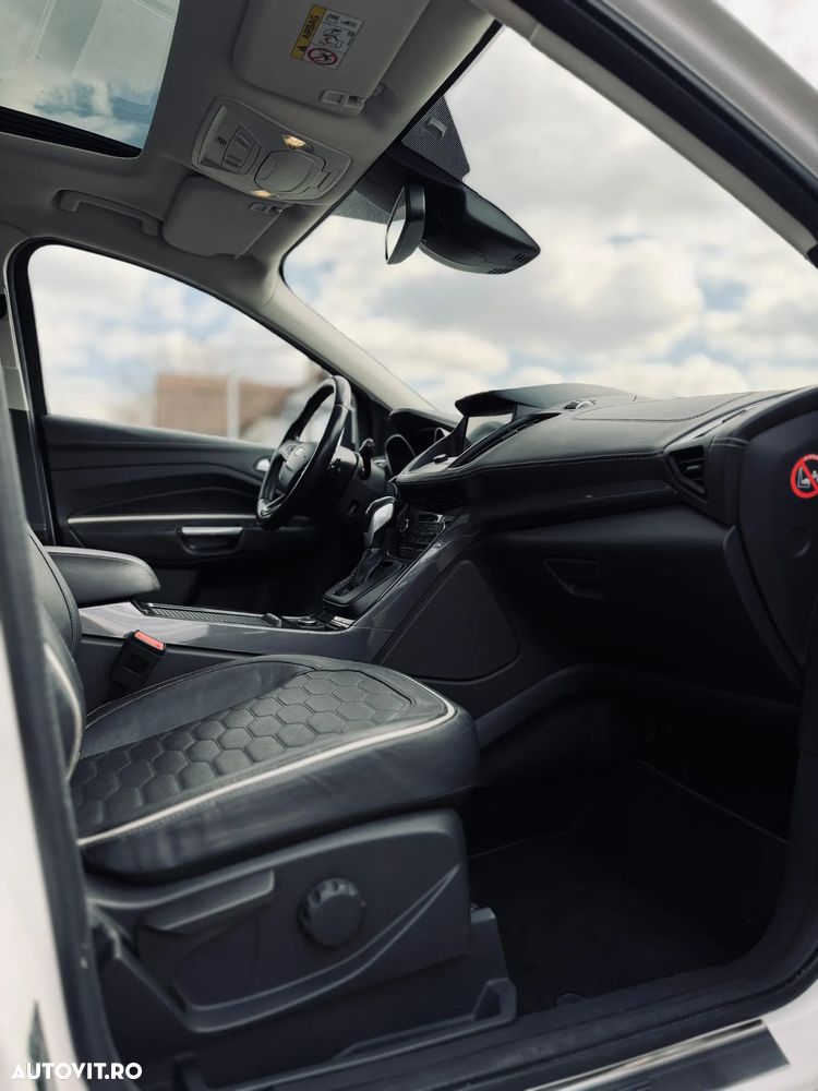 Ford Kuga 2.0 TDCi 4x4 Aut. Vignale - 12