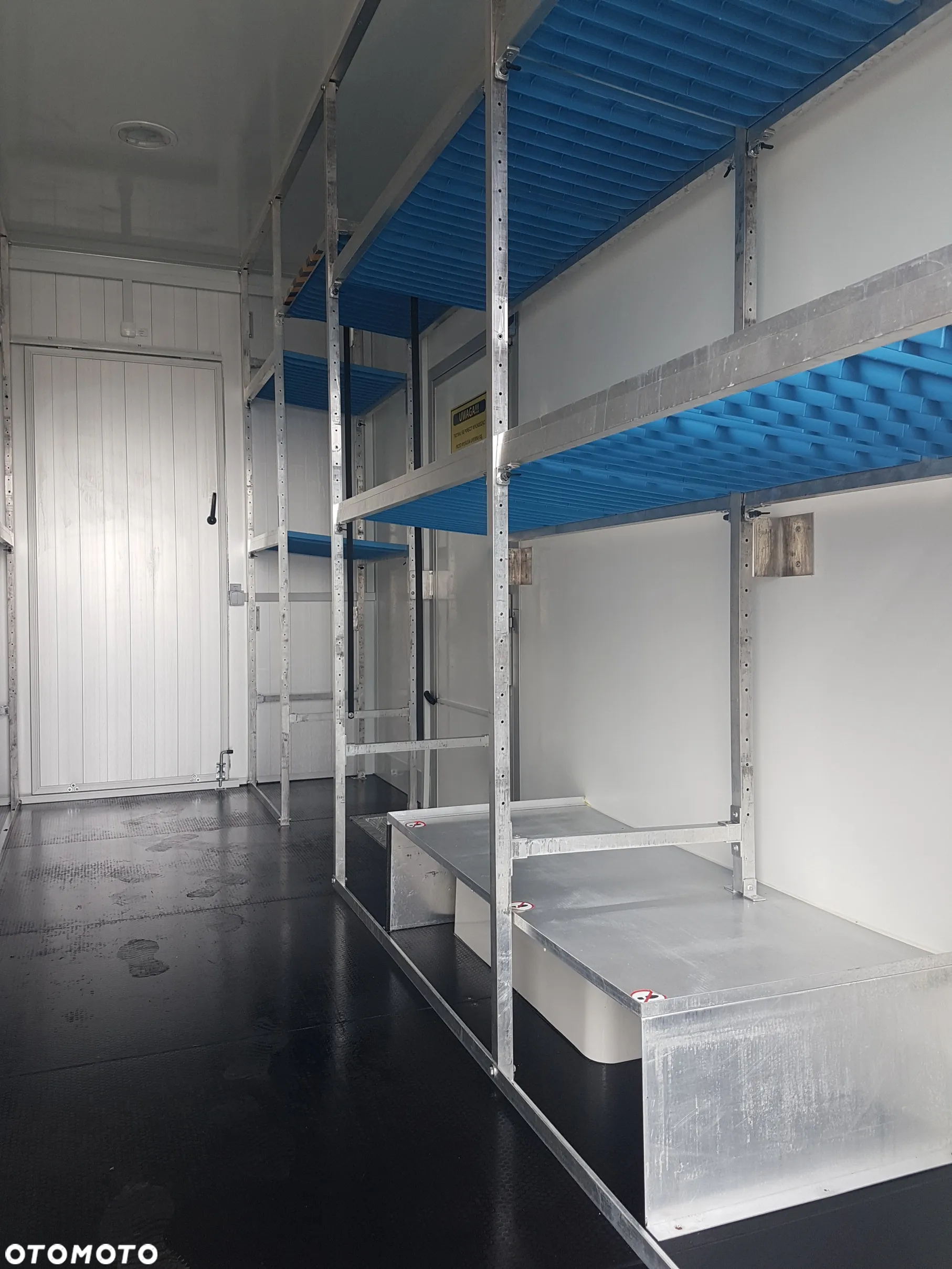 Iveco DAILY KONTENER NISKOPODŁOGOWY 4,43x2,23x2,42 SKLEP FOODTRUCK BAR KLIMA KONIOWÓZ KAMPER - 38