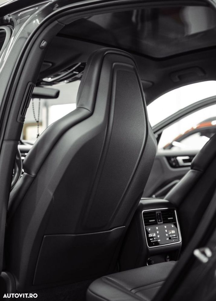 Porsche Cayenne Coupe - 11