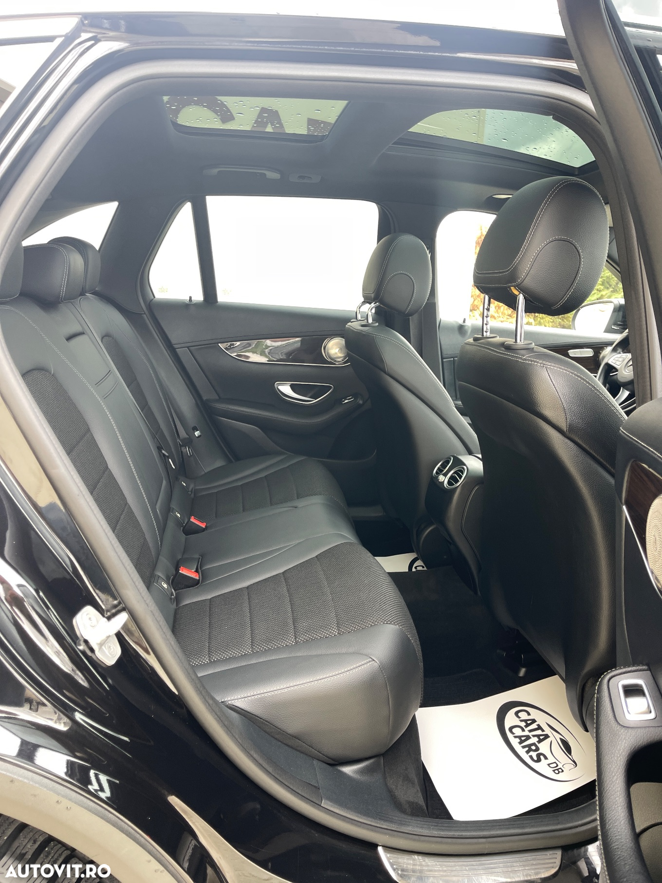Mercedes-Benz GLC 220 d 4Matic 9G-TRONIC Exclusive - 24
