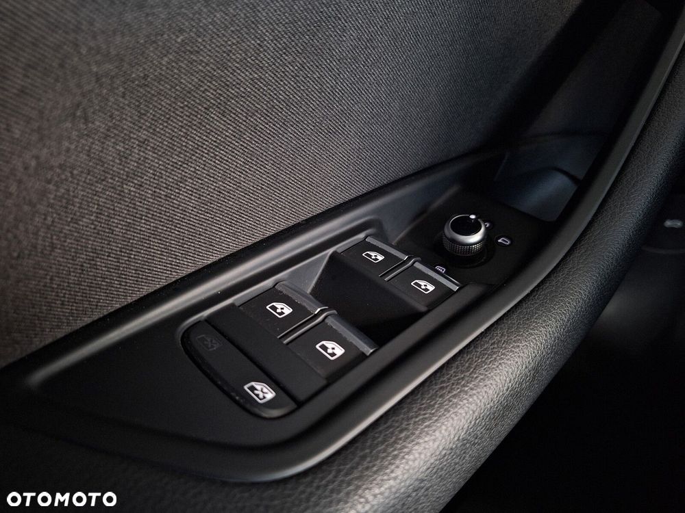 Audi A4 Limousine - 41