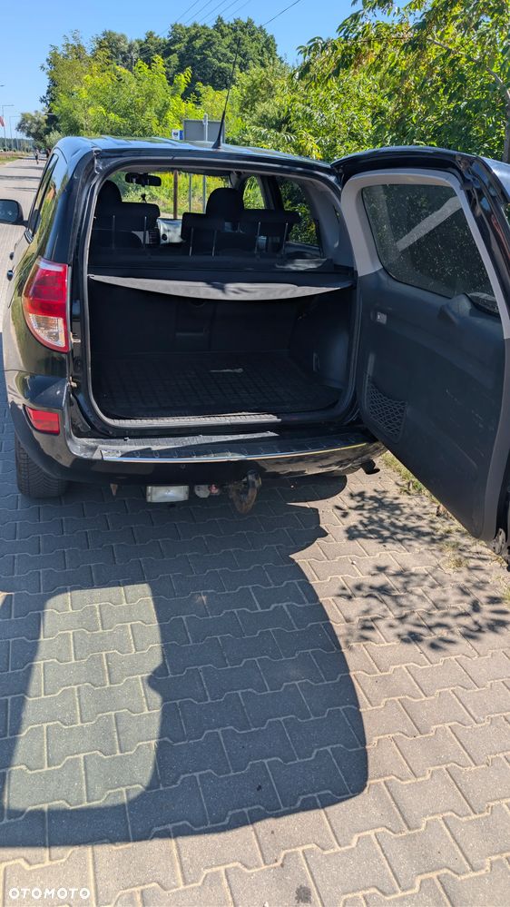 Toyota RAV4 2.2 D-CAT 4x4 Sol - 23