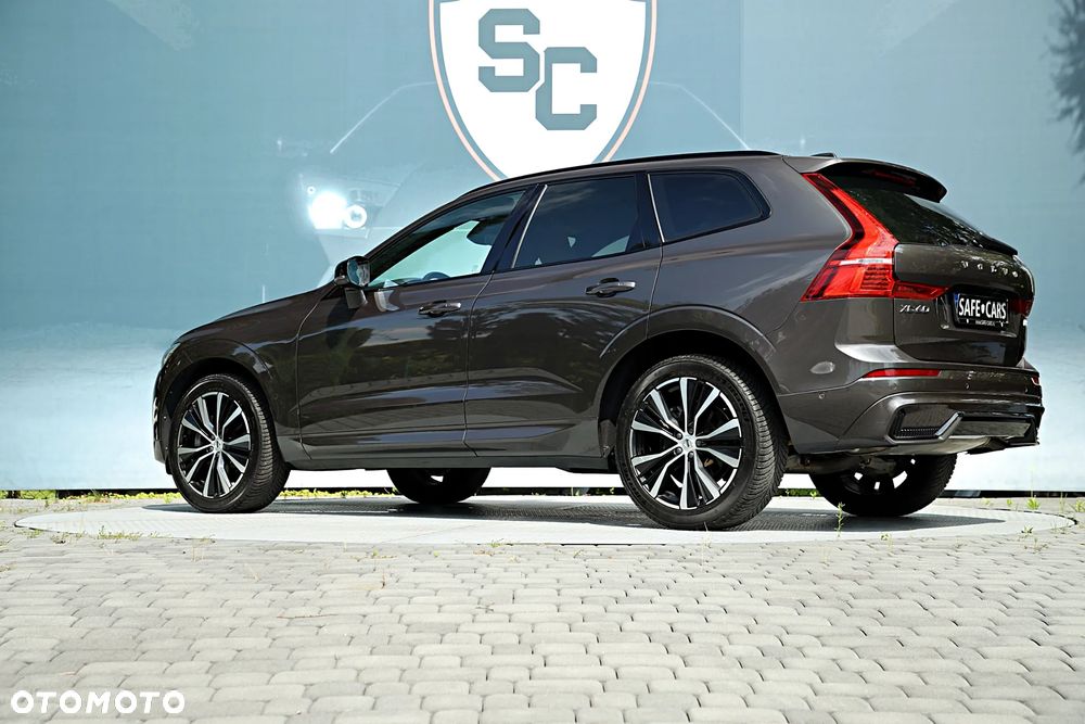 Volvo XC 60 B5 D AWD Ultimate Bright - 8