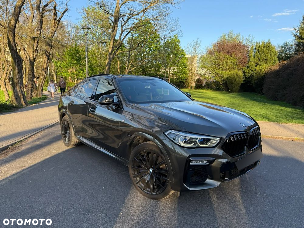 BMW X6 M50i - 16