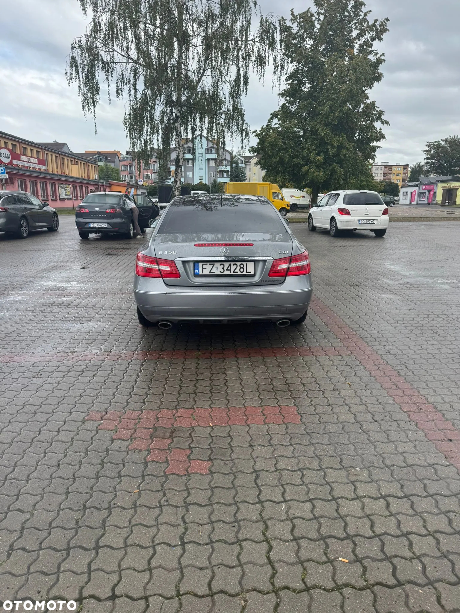 Mercedes-Benz Klasa E 350 CDI BlueEff - 4