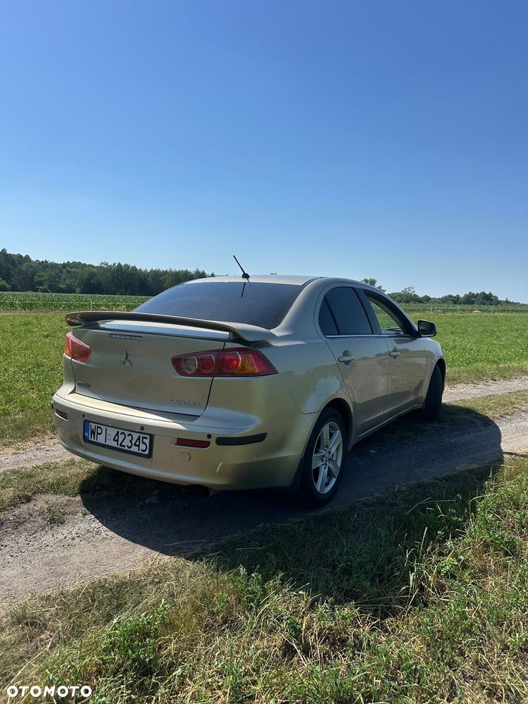 Mitsubishi Lancer 1.8 Intense - 4