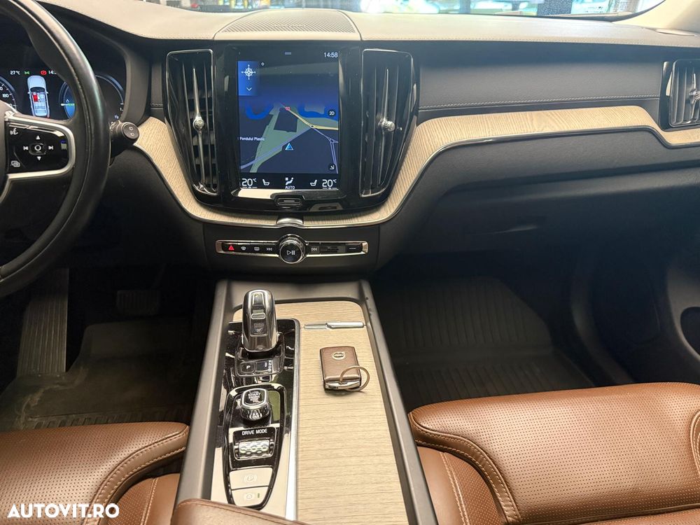 Volvo XC 60 Recharge T8 Twin Engine eAWD Inscription - 13