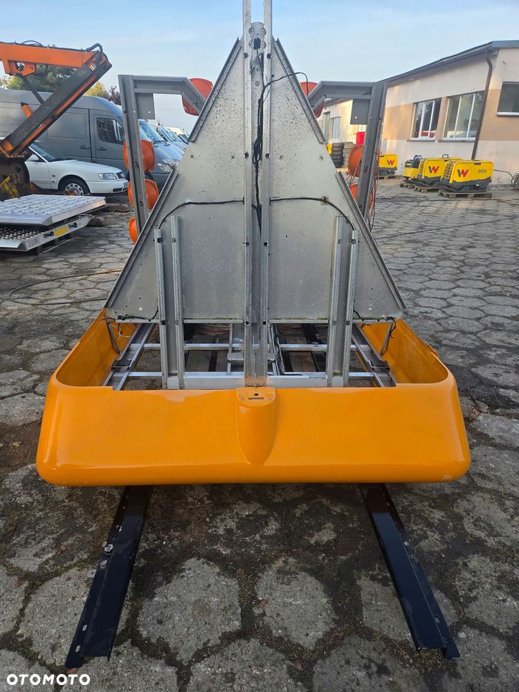 Strzała świetlna LED Panel Manualnie opuszczany - 3