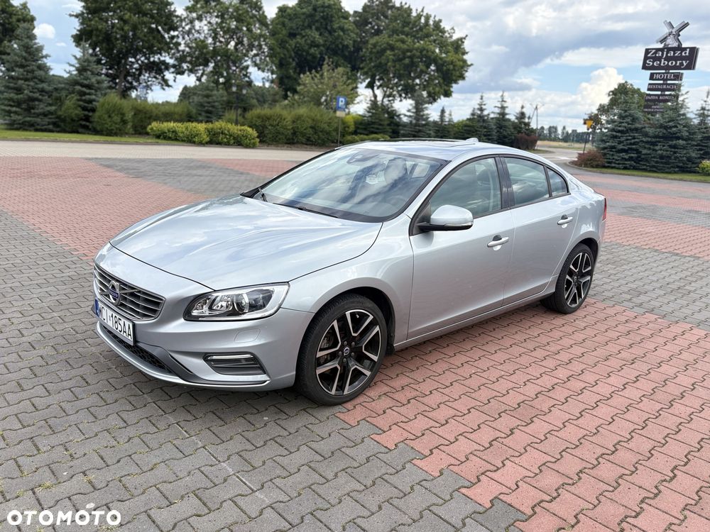 Volvo S60 T5 Drive-E Dynamic Edition (Kinetic) - 2