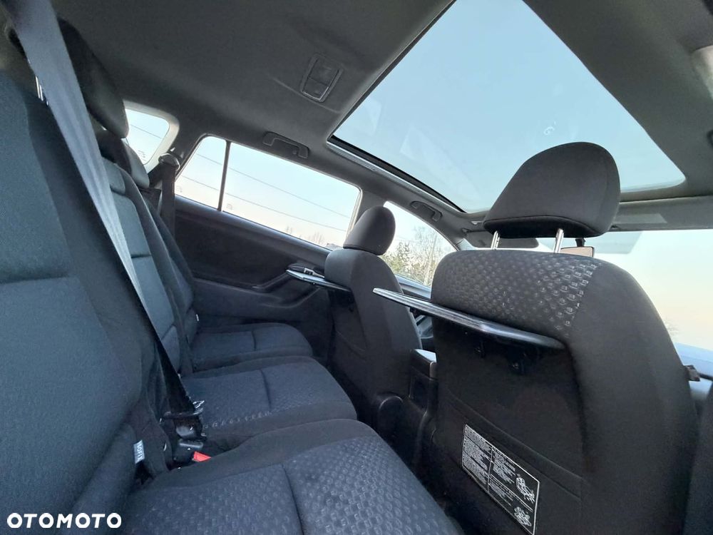 Toyota Verso 2.0 D-4D Sol SW 7os - 15