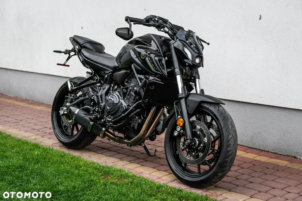 Yamaha MT - 4