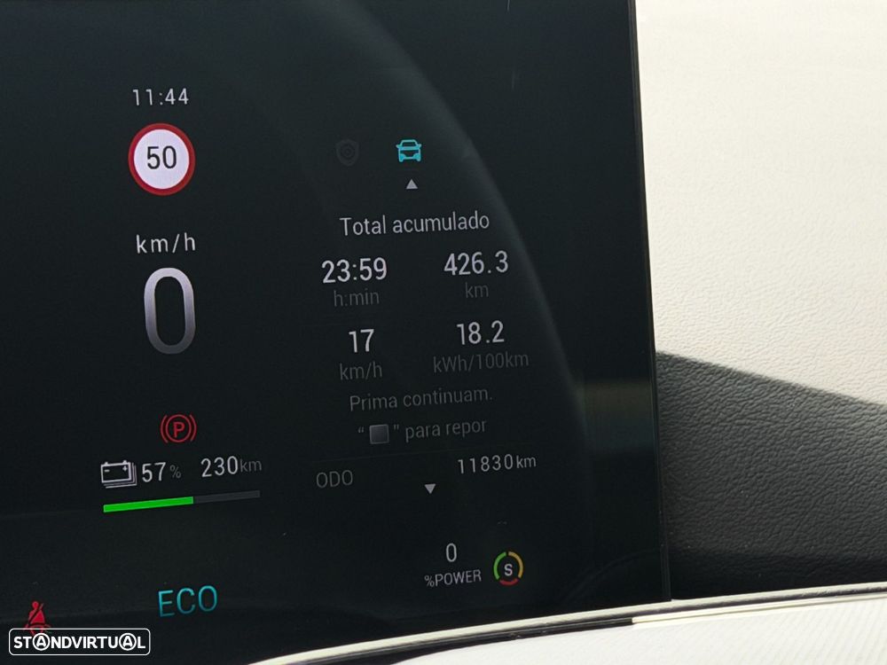 MG MG4 64 kWh Luxury - 18