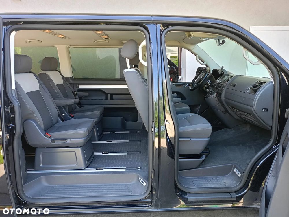 Volkswagen Multivan - 25