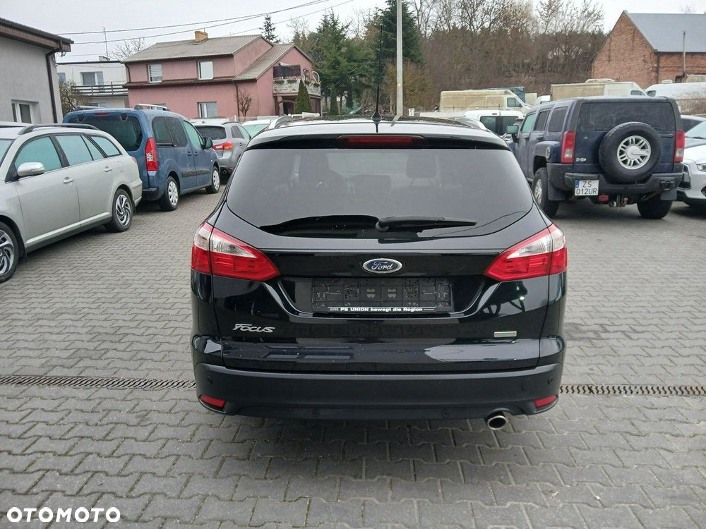 Ford Focus SW 1.6 EcoBoost Titanium - 6