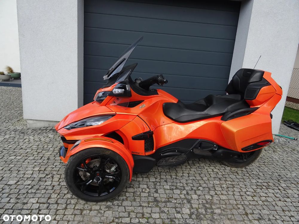 Can-Am Spyder - 3