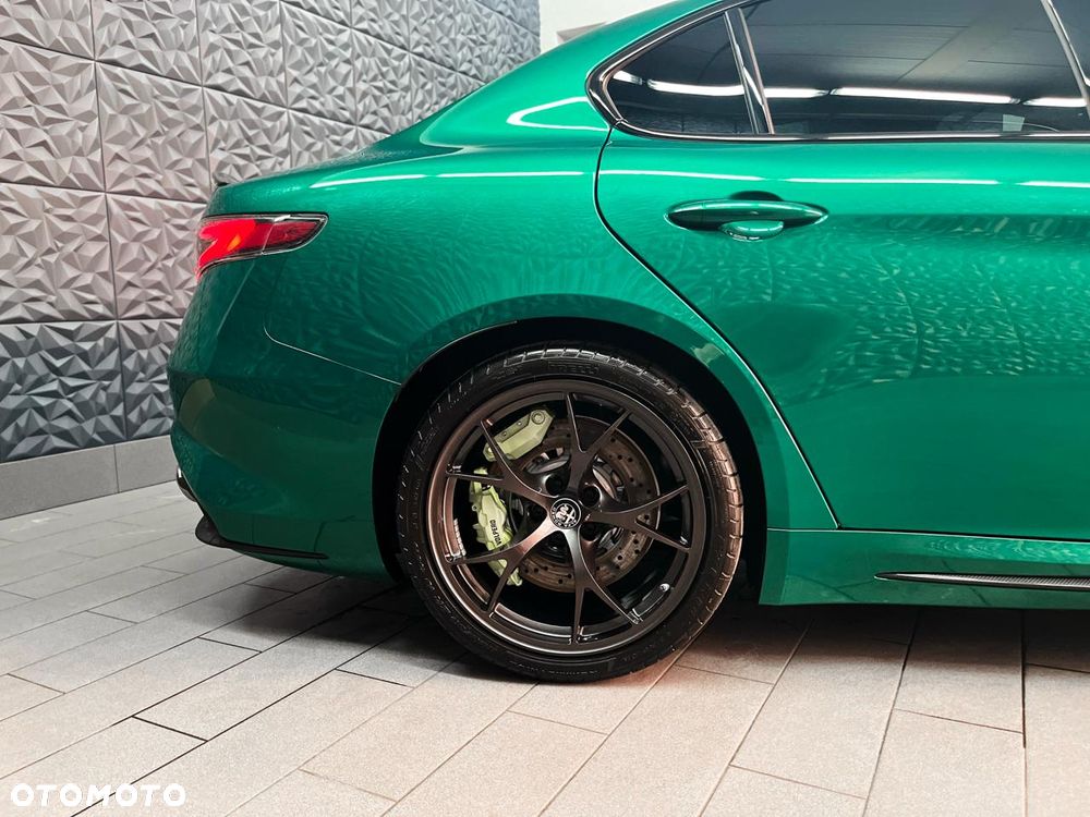 Alfa Romeo Giulia - 5