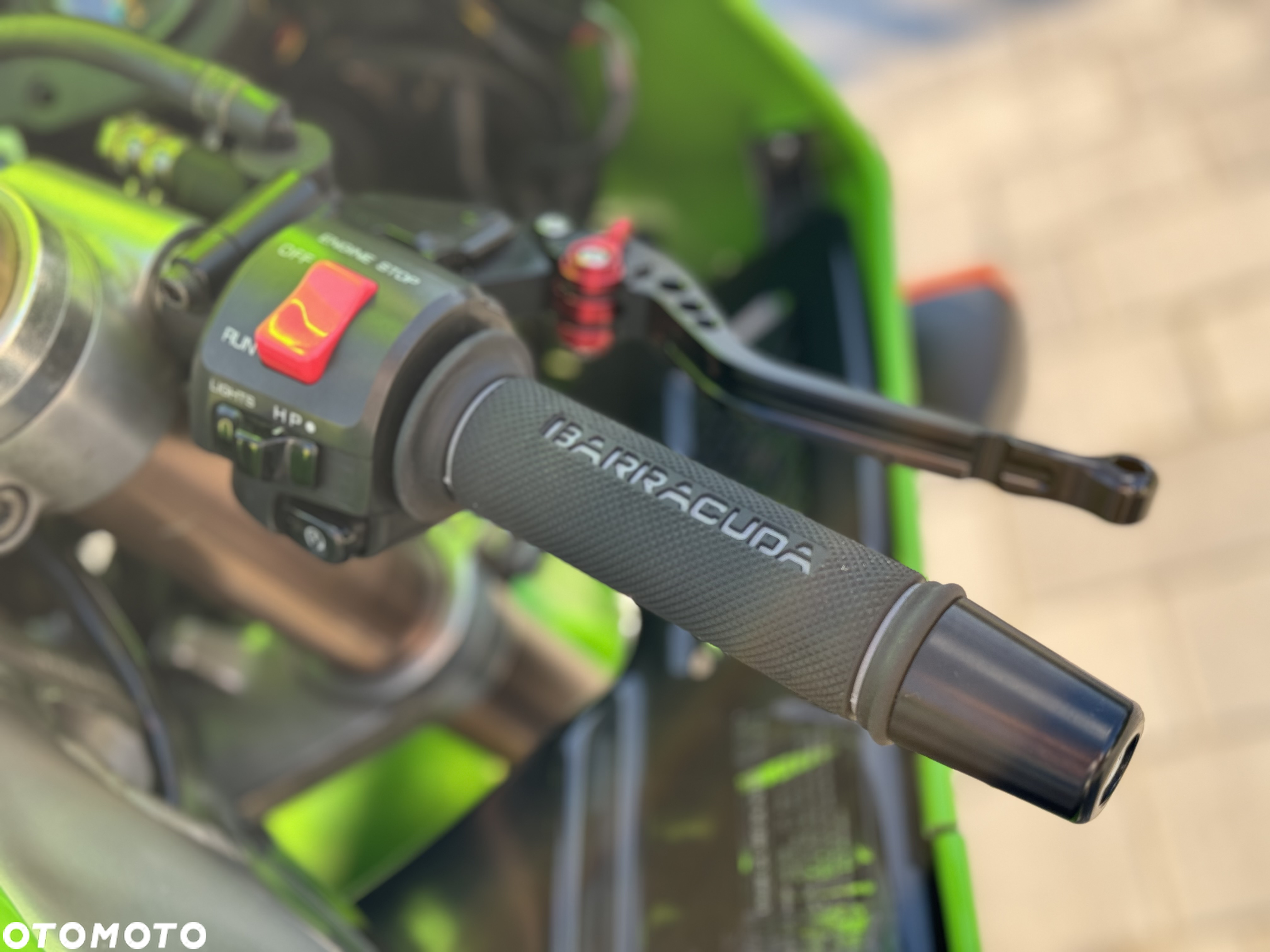 Kawasaki ZXR - 21