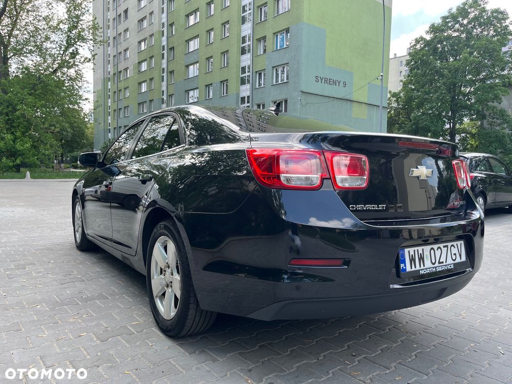 Chevrolet Malibu - 4