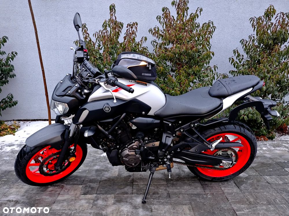 Yamaha MT - 2