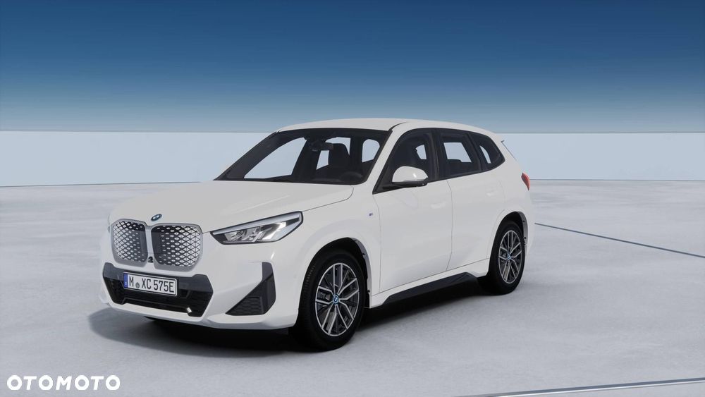 BMW iX1 eDrive20 66.5kWh M Sport - 1