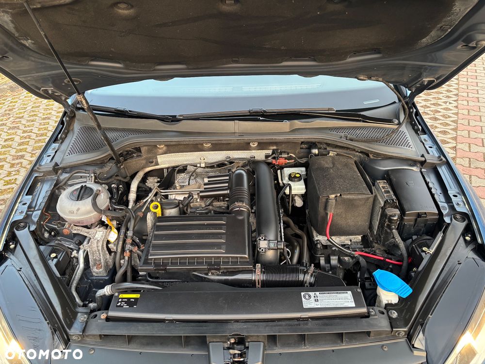 Volkswagen Golf 1.2 TSI BMT Trendline Perfectline - 24