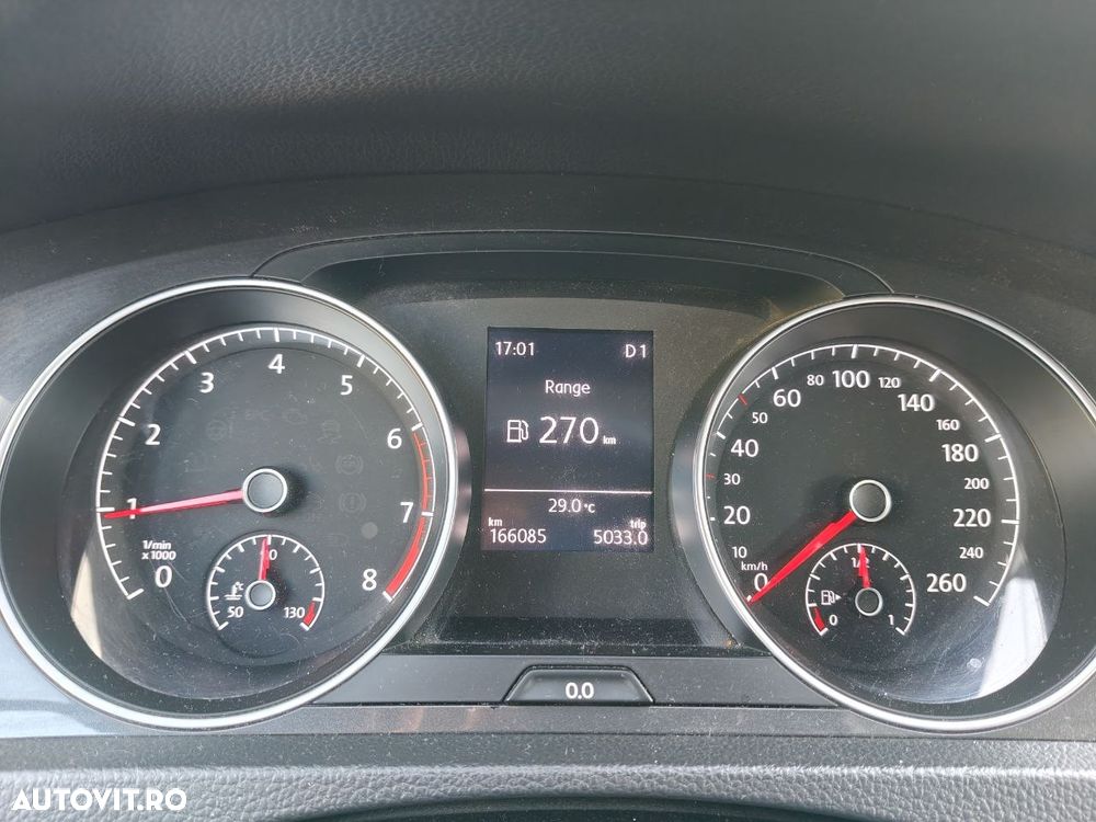 Volkswagen Golf - 9