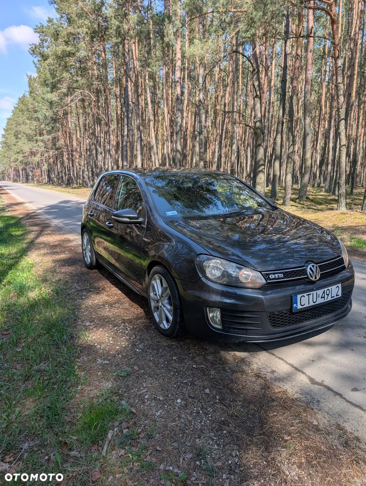 Volkswagen Golf 2.0 TDI DPF GTD - 5