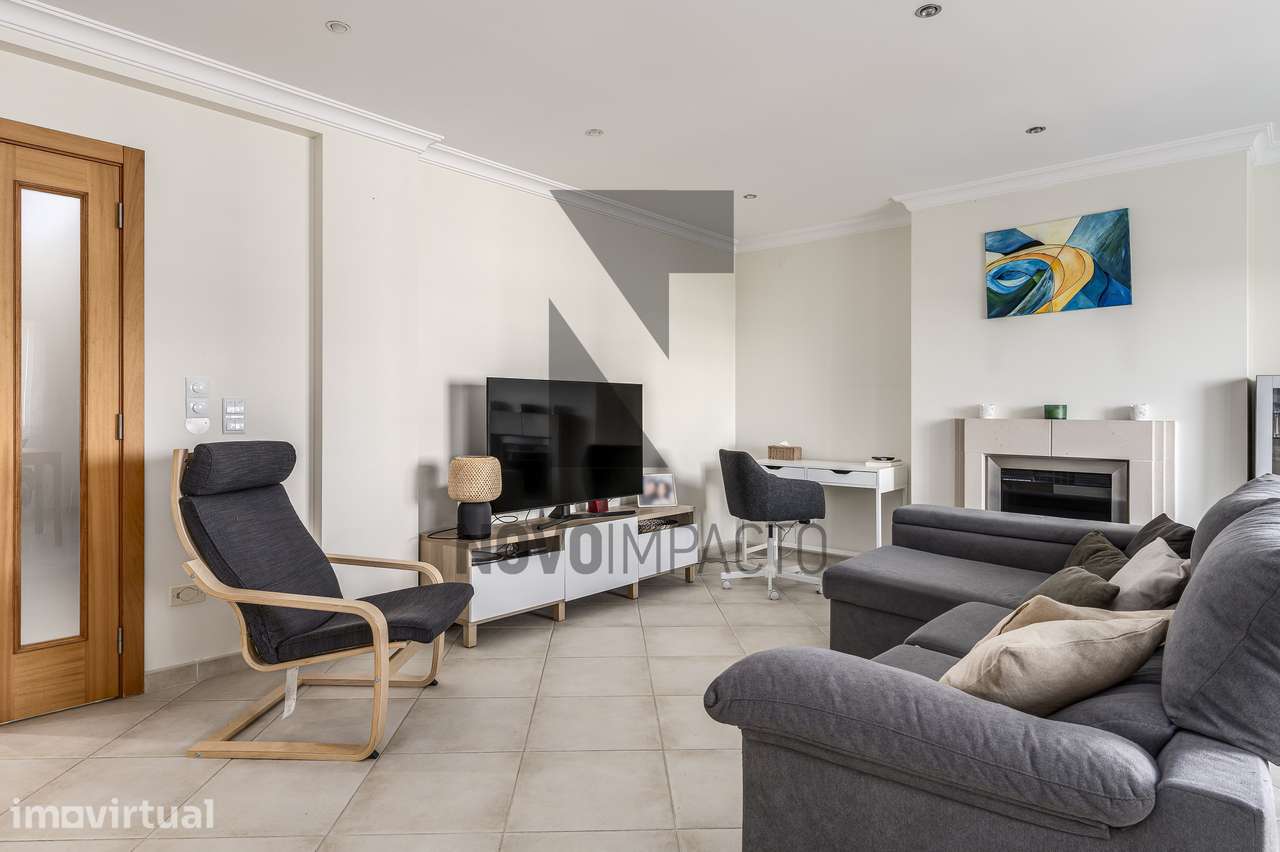 Apartamento T2 com Box e Varanda | Urbanização Monte Verde, Montijo - Grande imagem: 4/40