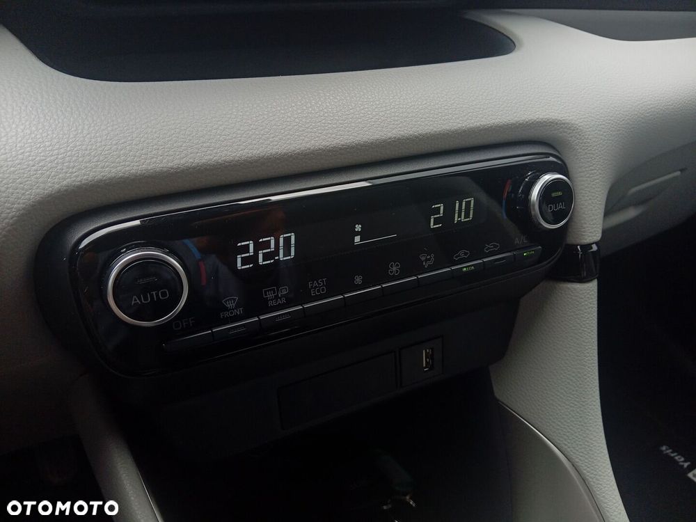 Toyota Yaris - 18