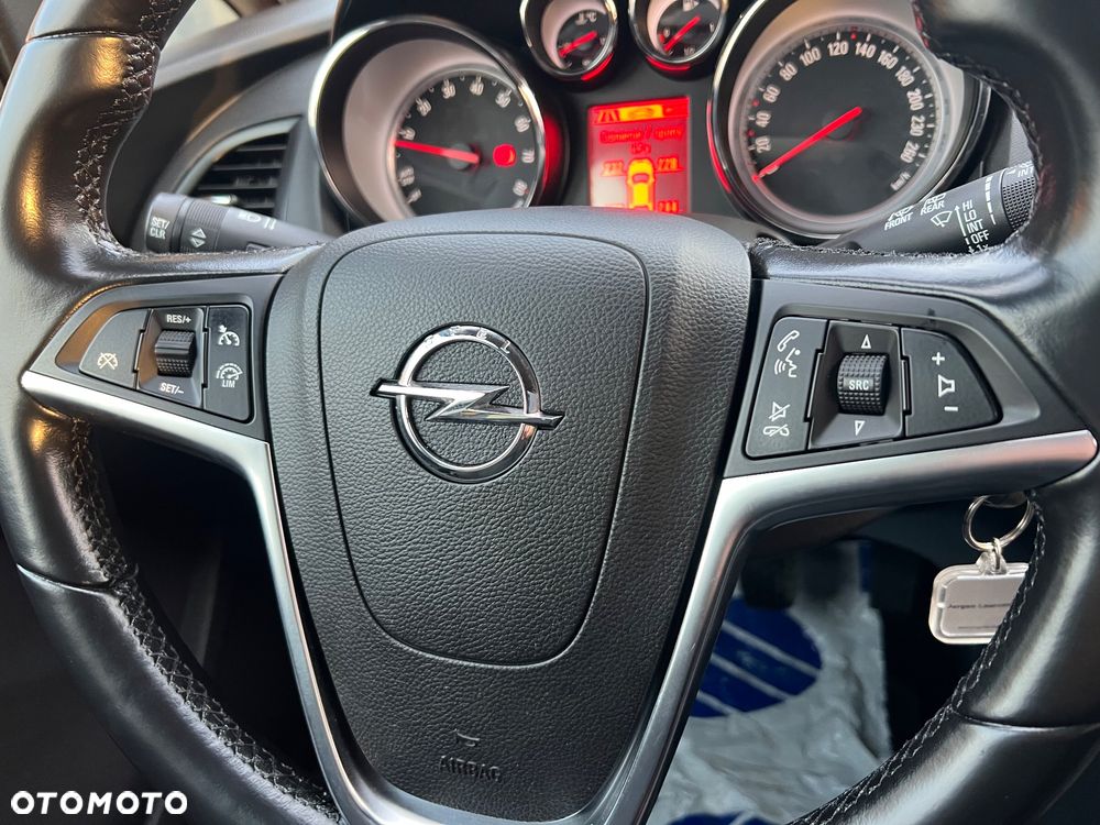 Opel Astra 1.4 Turbo - 34